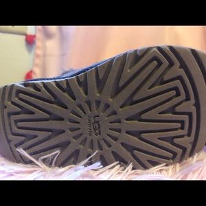 UGG’s toddler girl boots